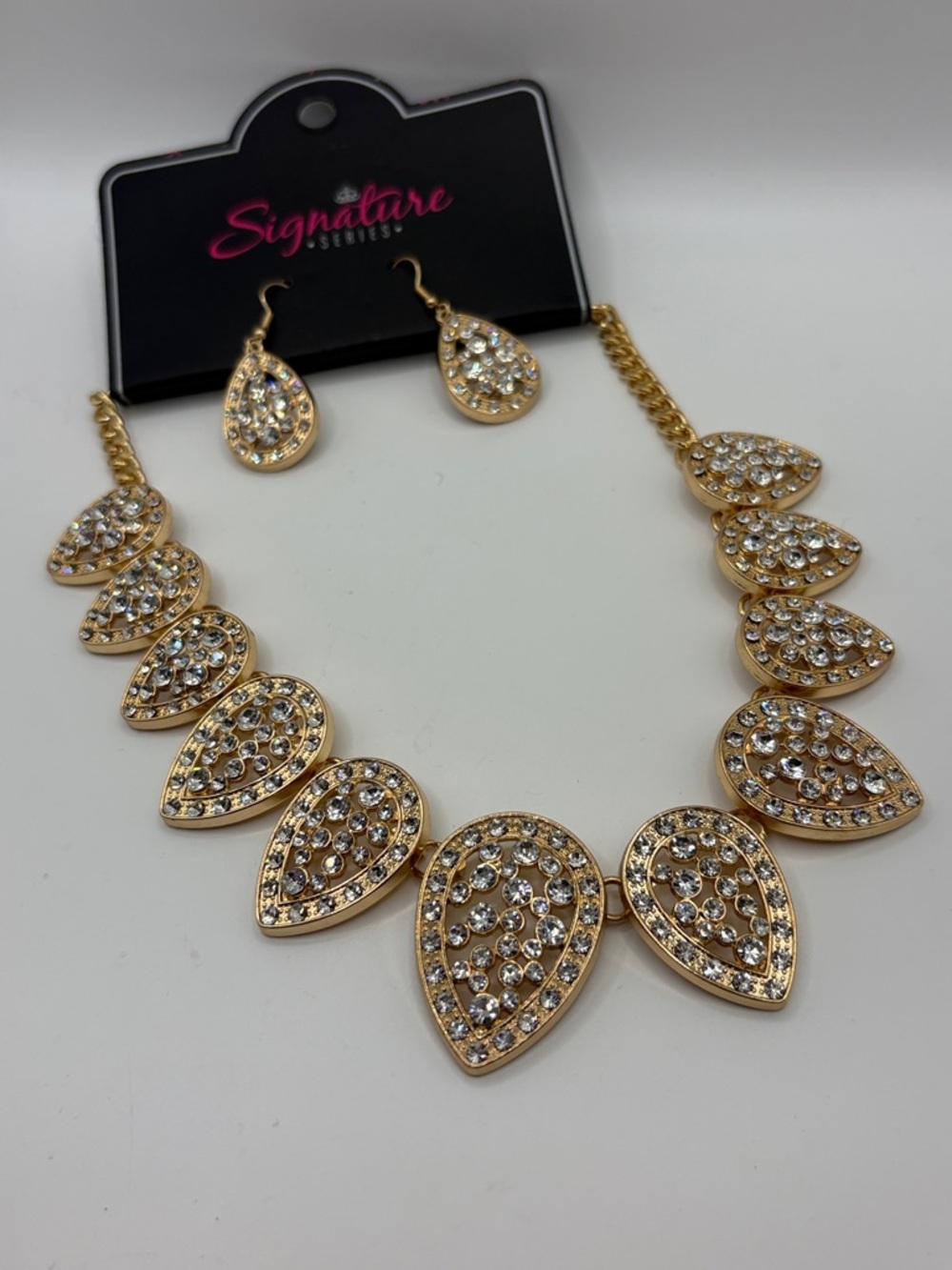Paparazzi Zi Collection "The Cody" necklace and earring set in gold New